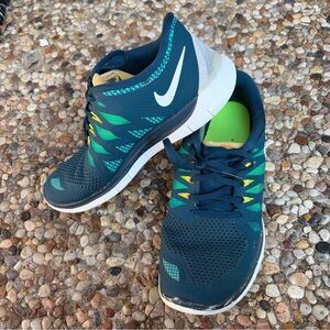 Nike Teal & Neon Green Mesh Running Sneakers